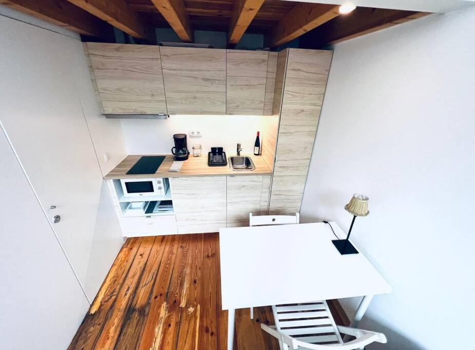 Lisbon Lovely Mezzanino Studio Close To Lx Factory Екстериор снимка