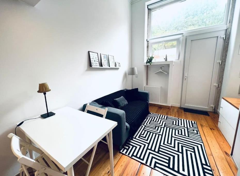 Lisbon Lovely Mezzanino Studio Close To Lx Factory Екстериор снимка